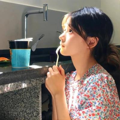 人面鱼:红衣小女孩外传